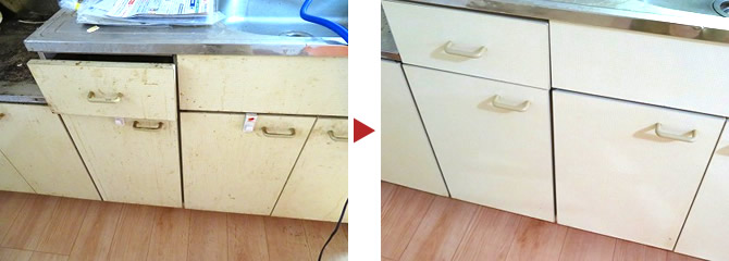 キッチン収納扉のクリーニング例