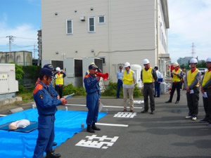 岩谷産業(株)災害救援隊の防災訓練に参加